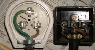 Подключение и монтаж розетки для электроплиты от 583 руб в Черногорске - ЭлектроЧрн
